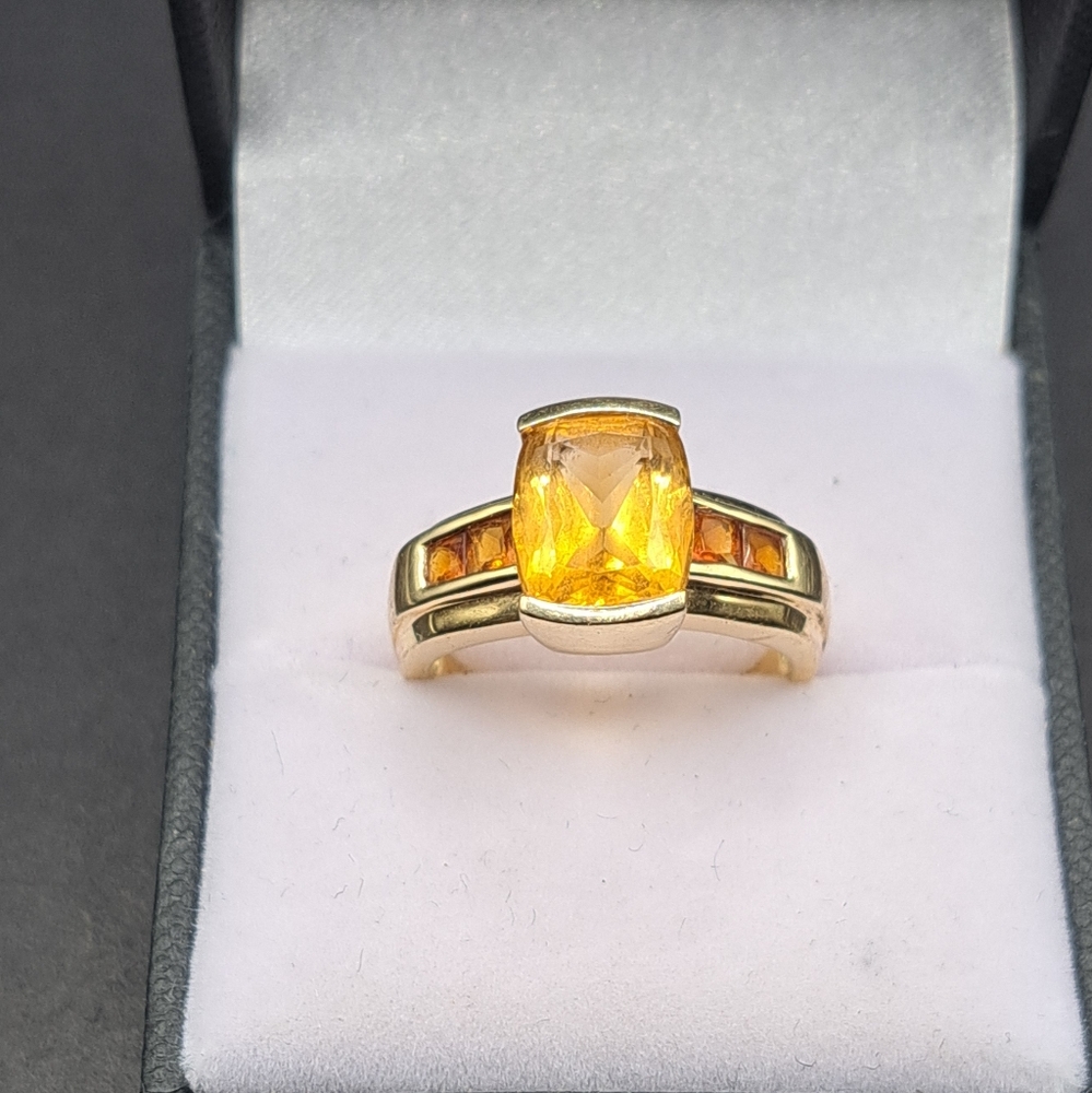 **SOLD**14k Solid Yellow Gold Citrine Ring